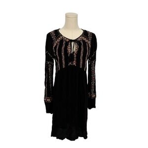 Knox Rose Embroidered Mini Dress Black 100% Rayon Tassel Boho Long Sleeve M